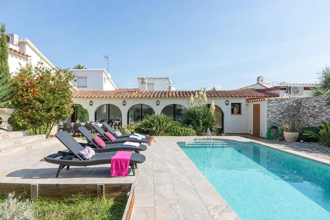 Apart-Rent Villa Alberes Empuriabrava 0*,  Spain