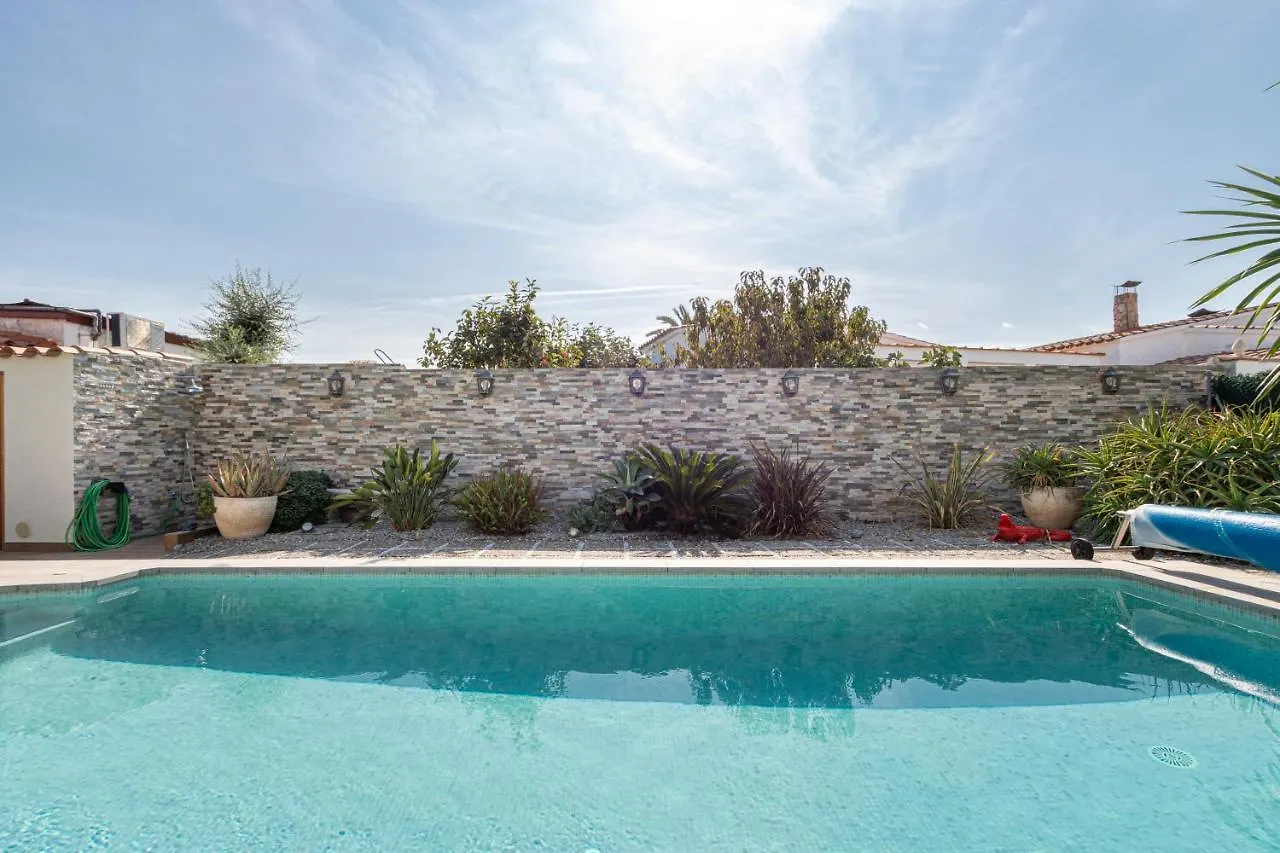 Apart-Rent Villa Alberes Empuriabrava 0*,  Spain