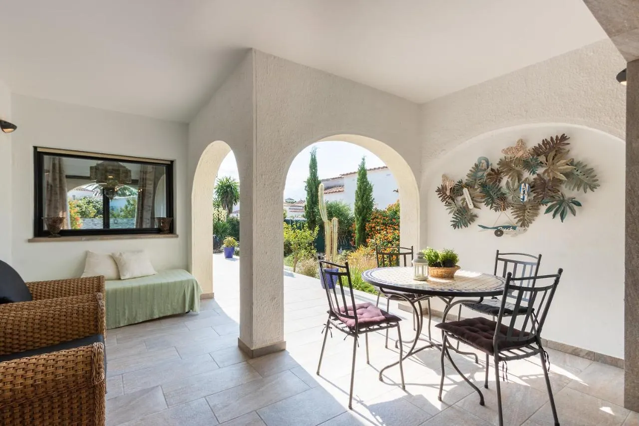 Apart-Rent Villa Alberes Empuriabrava